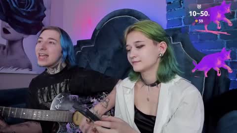 Snapshot of milten_trish chatting on January 31, 9:37 pm milten_trish online show from January 31, 9:37 pm