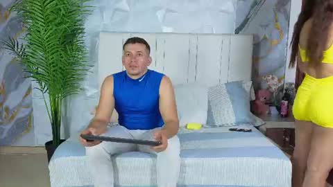 mily_and_mateo online show from June 16, 6:39 am