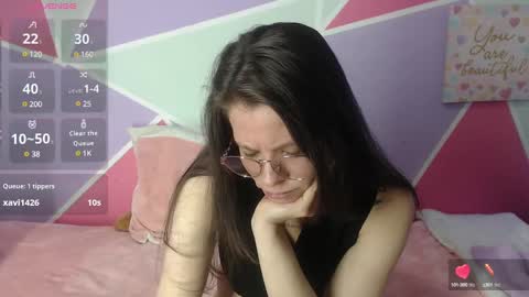 Snapshot of mily_miley chatting on March 2, 8:18 pm Mily Miley online show from March 2, 8:18 pm