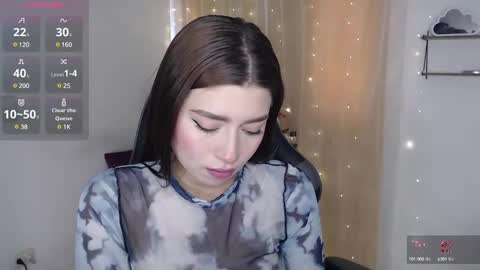 Snapshot of mily_thomson_b chatting on February 12, 5:05 pm Mily online show from February 12, 5:05 pm