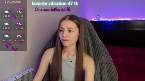 Emily online show from October 4, 8:17 pm