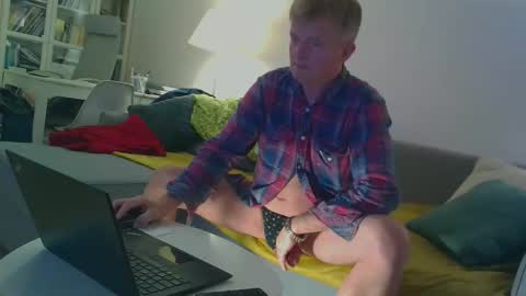  Milymen26  Polish man  master  fereskik straight mature online show from March 14, 6:56 pm