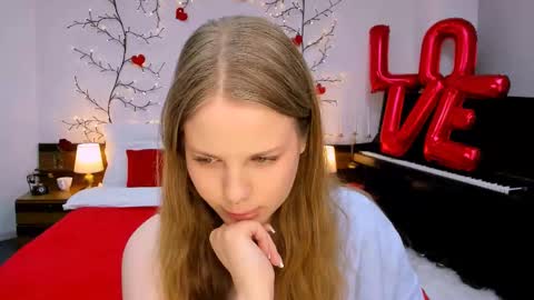 Kelly online show from February 22, 6:08 pm