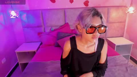 Snapshot of min_minjil chatting on February 27, 11:50 am Minji online show from February 27, 11:50 am