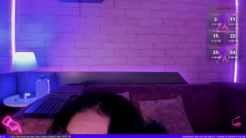 Snapshot of min_minjil chatting on October 21, 7:39 pm Minji online show from October 21, 7:39 pm