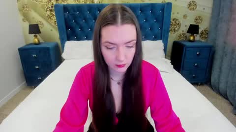 minchelskatrina online show from May 12, 8:45 am