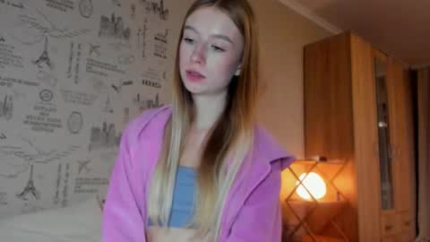 Amelia online show from October 14, 10:35 pm