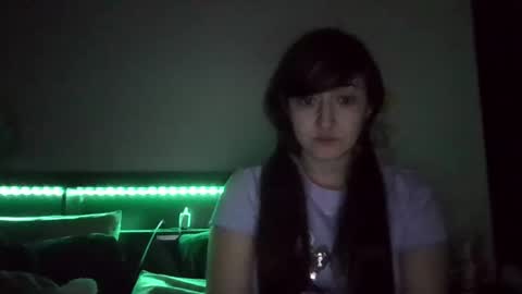 Snapshot of miniloveseven chatting on October 28, 3:29 am Tifa Quinn online show from October 28, 3:29 am