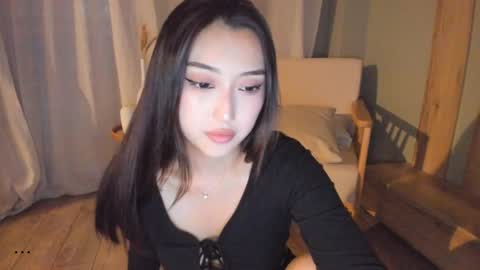 Snapshot of minnie_jin chatting on October 15, 2:18 pm minnie_jin online show from October 15, 2:18 pm