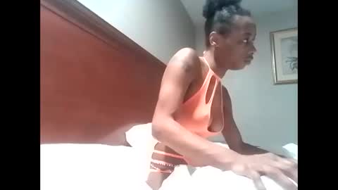 minniehunney online show from January 24, 10:11 am