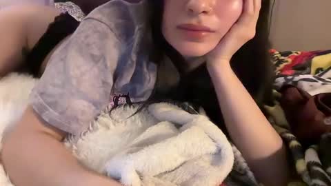 minnikitti online show from March 22, 9:24 am