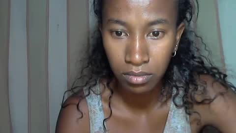 minouch211907 online show from February 18, 3:10 am