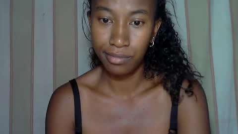 minouch211907 online show from February 20, 2:07 am
