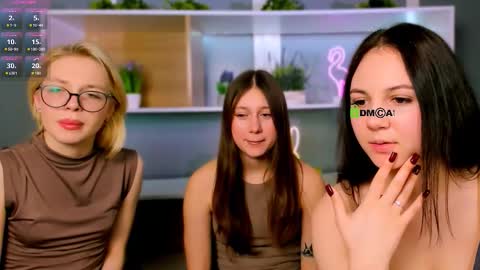 Mira online show from March 1, 8:24 pm