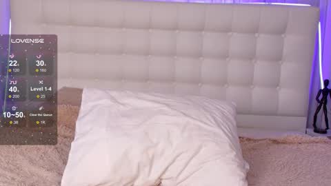 Snapshot of miranda_kery chatting on September 18, 6:39 am Mira online show from September 18, 6:39 am