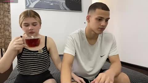 mirelcouple online show from May 2, 10:10 am