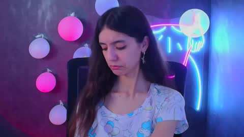 Snapshot of miri_miss chatting on February 19, 4:33 pm Miri online show from February 19, 4:33 pm
