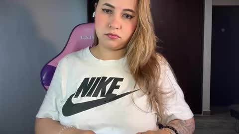 mirilinda online show from November 24, 1:37 am