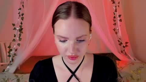 Snapshot of mish_ka3 chatting on December 19, 4:35 pm Misha online show from December 19, 4:35 pm