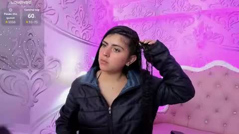 mish_raven online show from August 4, 11:28 am