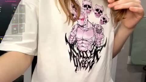 Molly online show from September 11, 7:48 pm