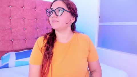 Mishell online show from December 17, 1:18 pm