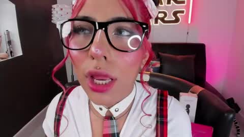 Allison online show from June 6, 11:05 am