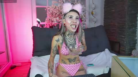 miss___angel online show from May 11, 11:17 am