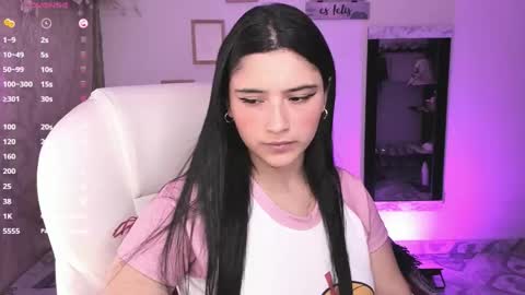 Snapshot of miss_alice0 chatting on October 18, 7:40 pm Alice online show from October 18, 7:40 pm