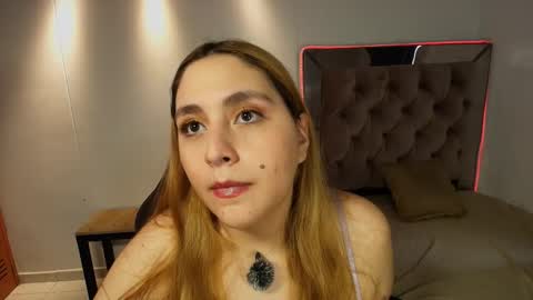 Anny online show from January 11, 2:56 pm