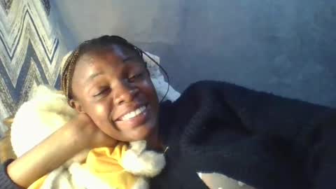 Snapshot of miss_belllo chatting on March 6, 1:16 am miss_belllo online show from March 6, 1:16 am
