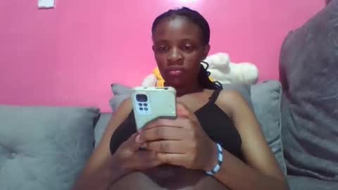 Snapshot of miss_belllo chatting on September 29, 11:42 am miss_belllo online show from September 29, 11:42 am