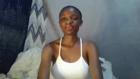 Snapshot of miss_belllo chatting on February 27, 7:08 am miss_belllo online show from February 27, 7:08 am