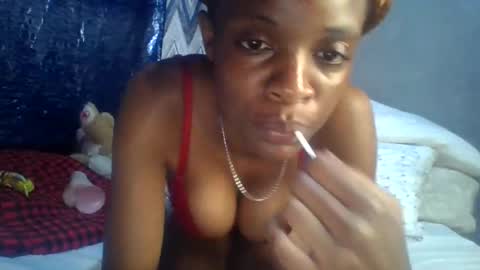 Snapshot of miss_belllo chatting on February 6, 6:18 am miss_belllo online show from February 6, 6:18 am