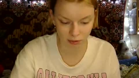 Elis online show from September 10, 1:34 pm