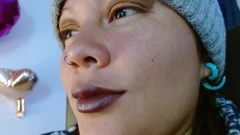 Miss Evoleth online show from November 9, 8:18 am