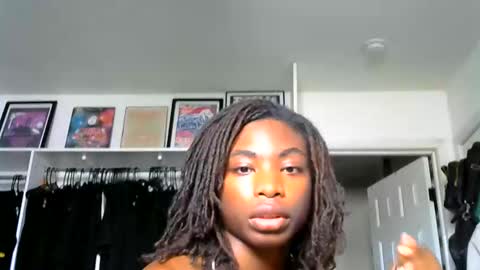 Miss Ivory online show from April 19, 8:22 pm