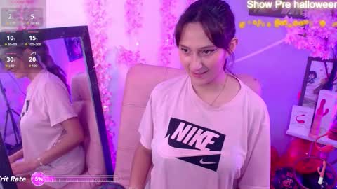 miss_jhelenaa_ online show from November 2, 12:43 am