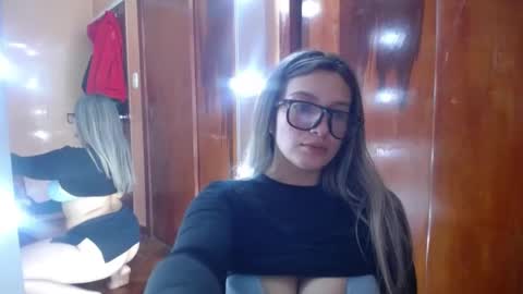 Snapshot of miss_lilieth chatting on February 23, 10:20 pm lilieth online show from February 23, 10:20 pm