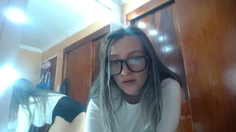 Snapshot of miss_lilieth chatting on February 21, 4:16 pm lilieth online show from February 21, 4:16 pm