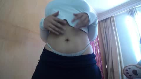 Snapshot of miss_lilieth chatting on February 15, 5:17 pm lilieth online show from February 15, 5:17 pm