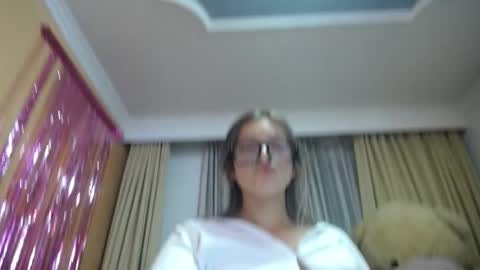 Snapshot of miss_lilieth chatting on September 15, 2:13 am lilieth online show from September 15, 2:13 am
