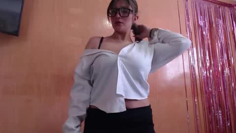 Snapshot of miss_lilieth chatting on September 10, 7:04 pm lilieth online show from September 10, 7:04 pm