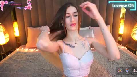 Snapshot of miss_martini chatting on March 1, 10:34 am online show from March 1, 10:34 am