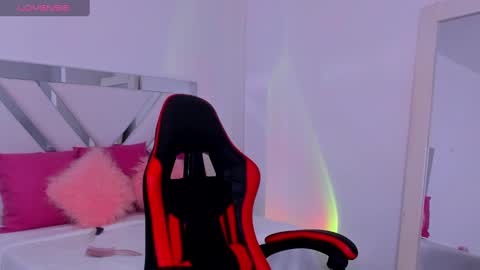   online show from February 20, 11:42 am