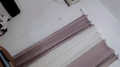 miss_mitchxx online show from April 16, 4:01 am