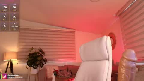 Amy Olivera online show from March 14, 1:26 pm