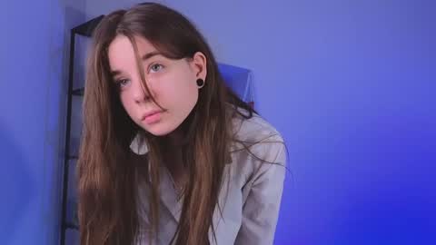 Spider girl Help me reach 10 likes online show from January 22, 6:42 am