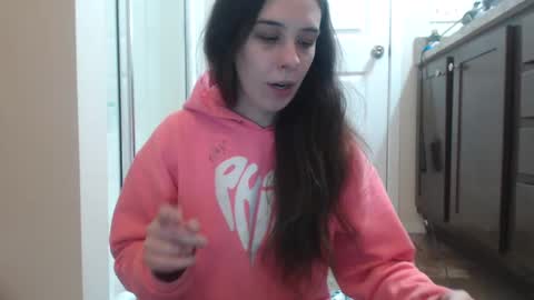 Snapshot of miss_sunshine01 chatting on January 16, 2:09 am Bella online show from January 16, 2:09 am