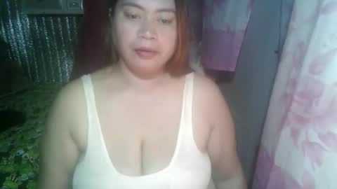 Snapshot of miss_v0lcan0 chatting on October 12, 2:04 am miss v0lcan0 online show from October 12, 2:04 am